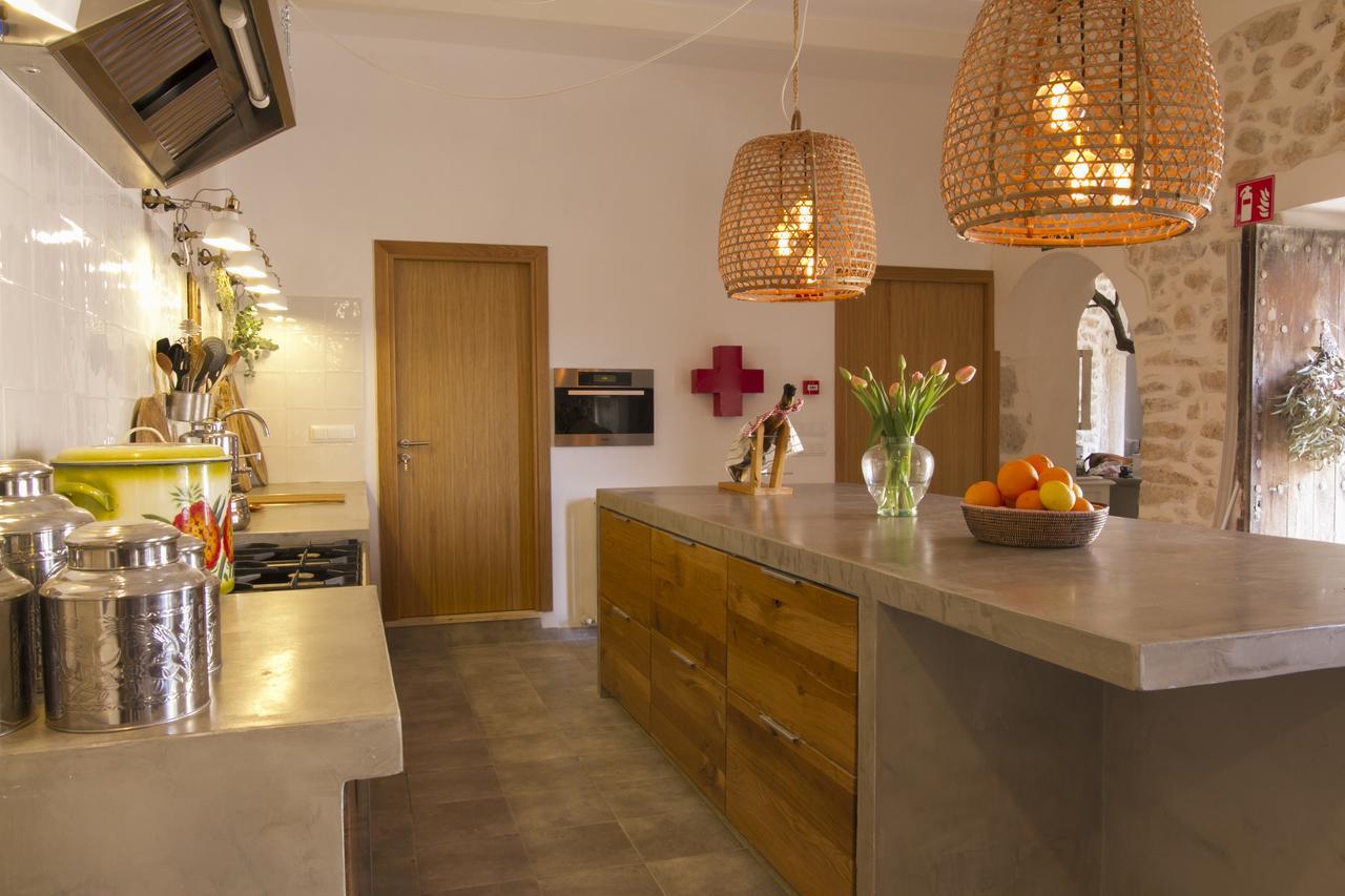 Home Hotel The Pink Pepper Tree Lloseta ภายนอก รูปภาพ