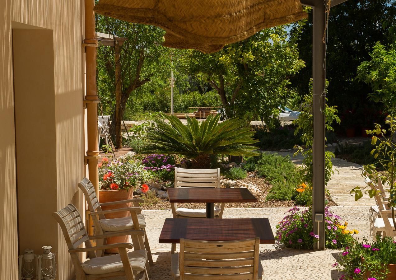 Home Hotel The Pink Pepper Tree Lloseta ภายนอก รูปภาพ